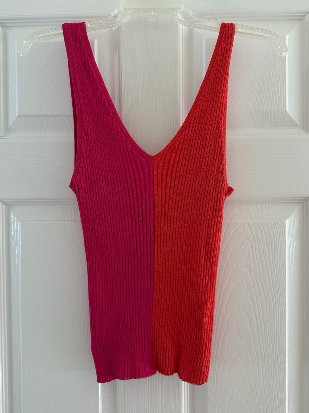Two-Tone Ribbed V-Neck Tank Top in Pink & Red
